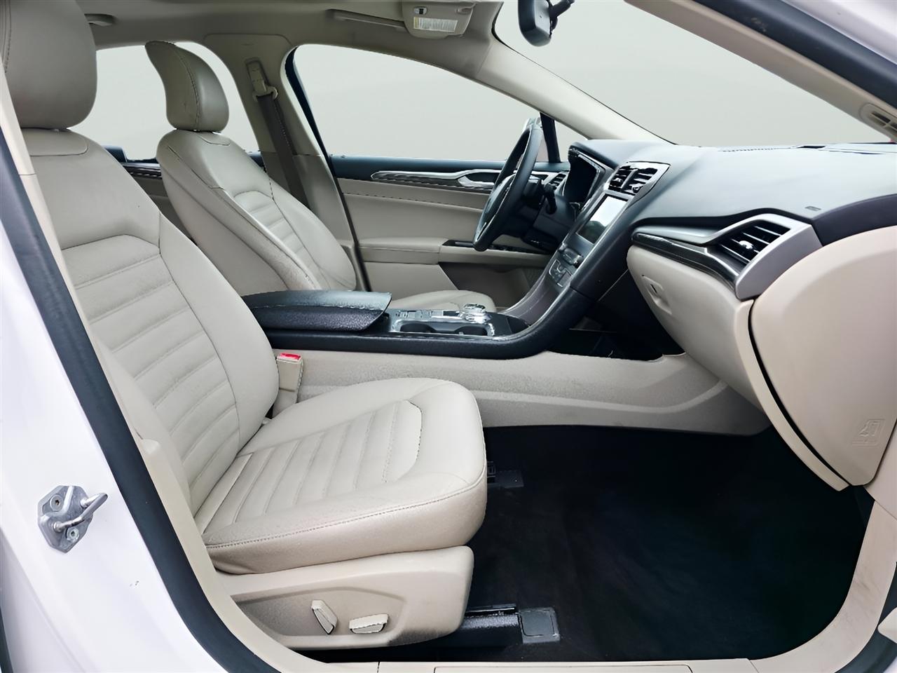 Ford Fusion SE 2018