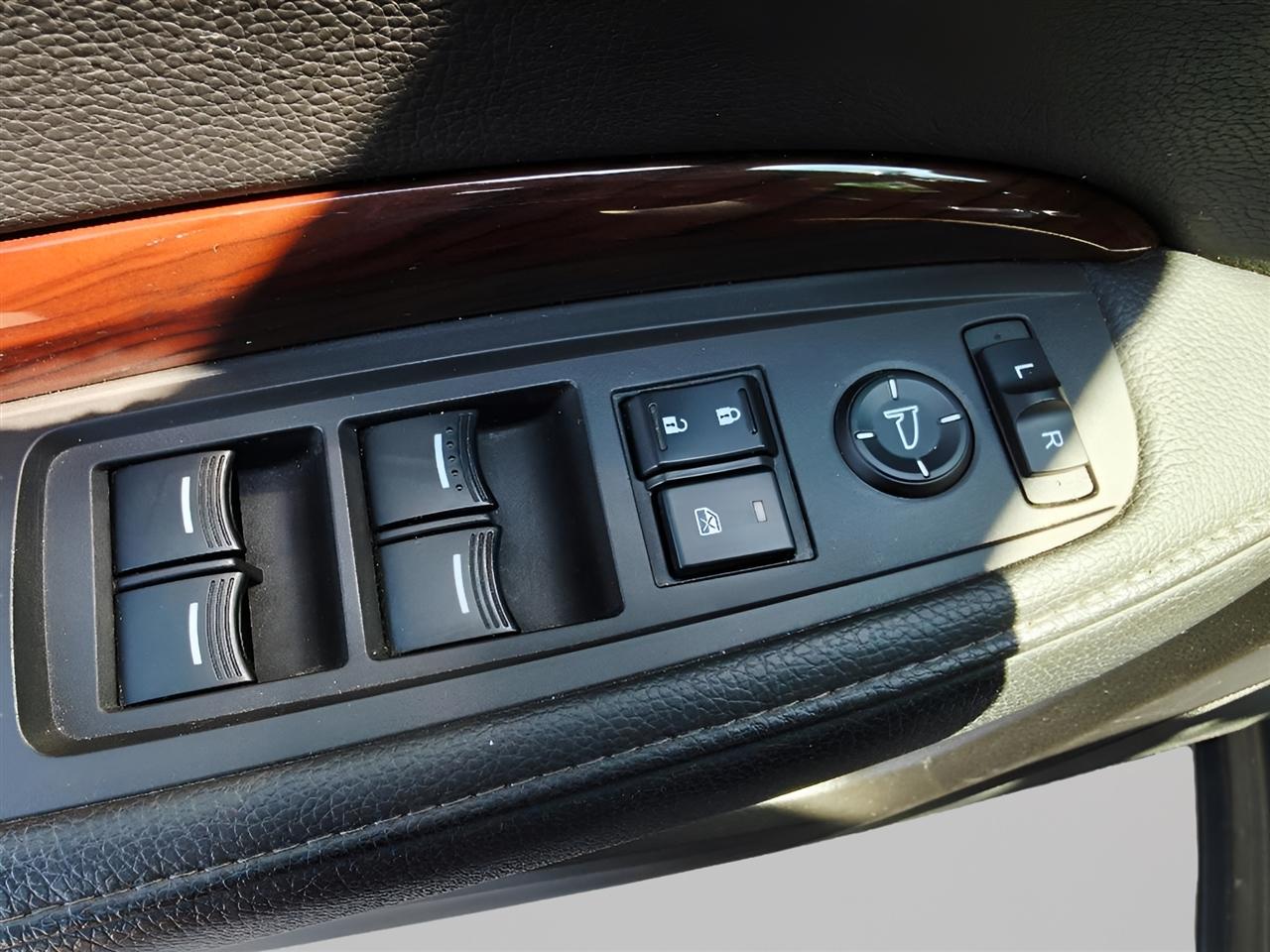 Acura MDX SH-AWD 6-Spd AT 2015
