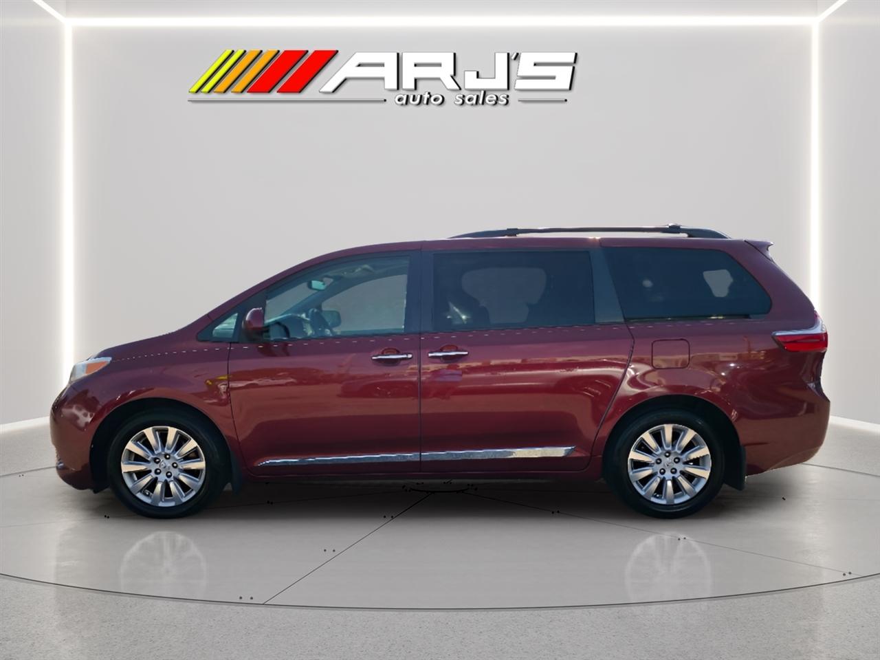 Toyota Sienna Limited AWD 7-Passenger V6 2015