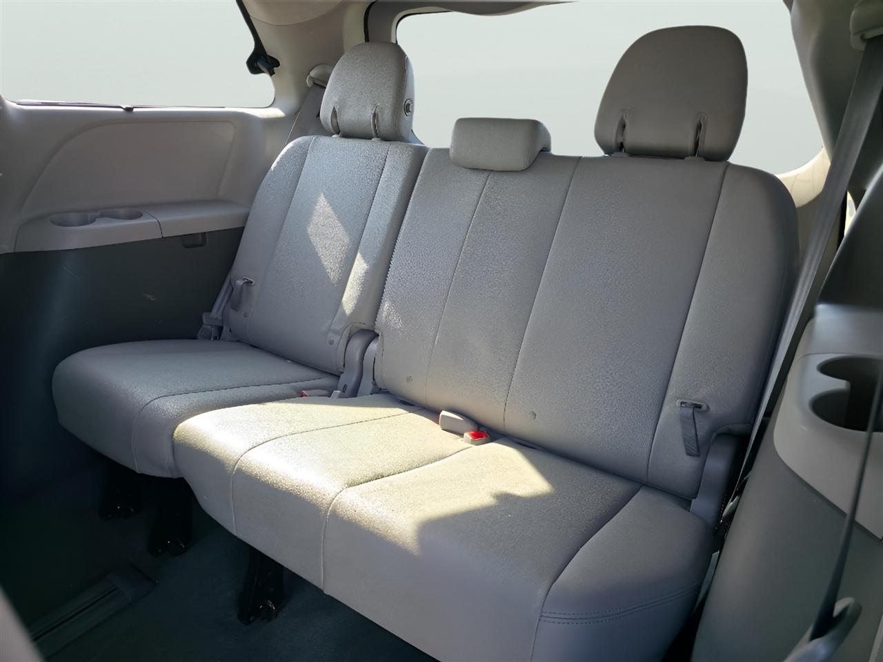 Toyota Sienna Limited AWD 7-Passenger V6 2015
