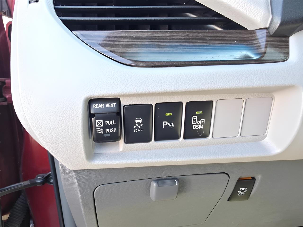 Toyota Sienna Limited AWD 7-Passenger V6 2015