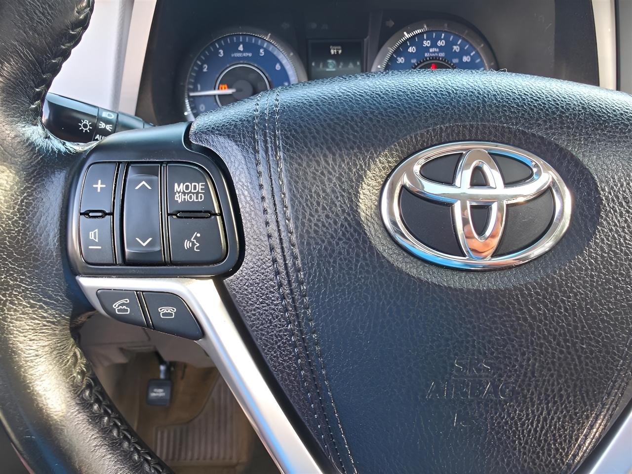 Toyota Sienna Limited AWD 7-Passenger V6 2015
