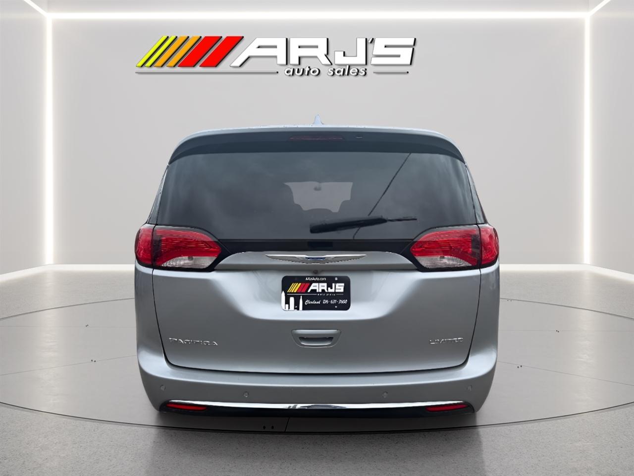 Chrysler Pacifica Limited 2018