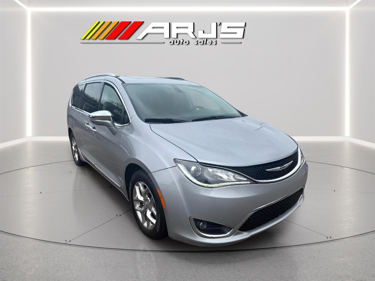 Chrysler Pacifica Limited 2018
