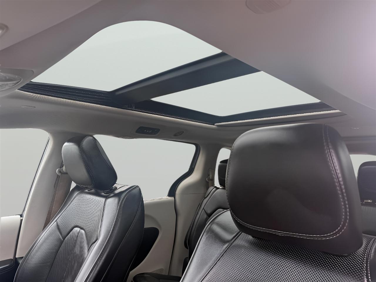 Chrysler Pacifica Limited 2018