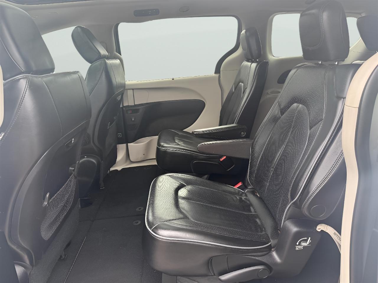 Chrysler Pacifica Limited 2018