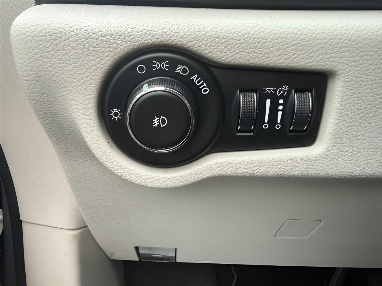 Chrysler Pacifica Limited 2018