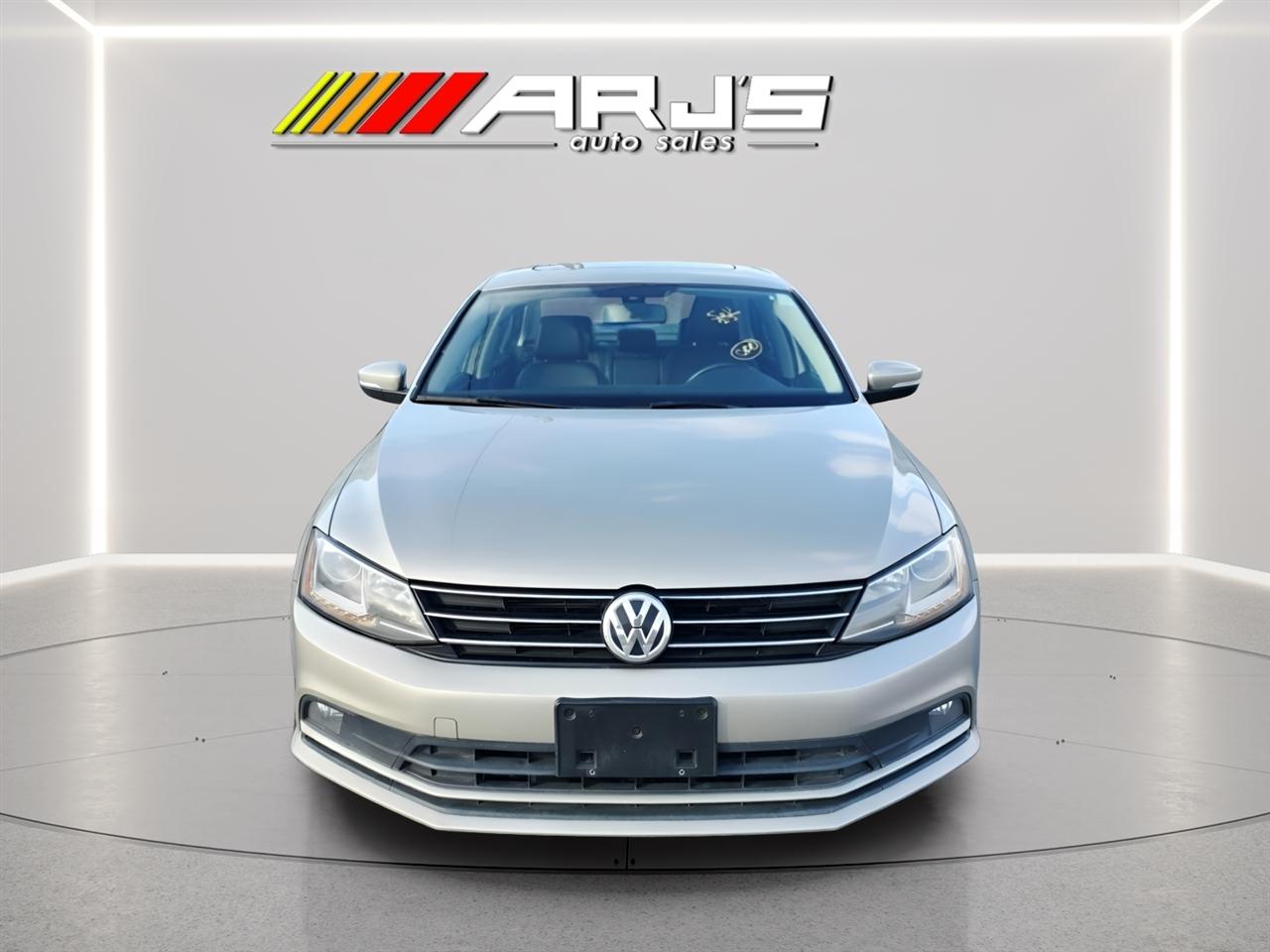 Volkswagen Jetta SEL 6A 2016