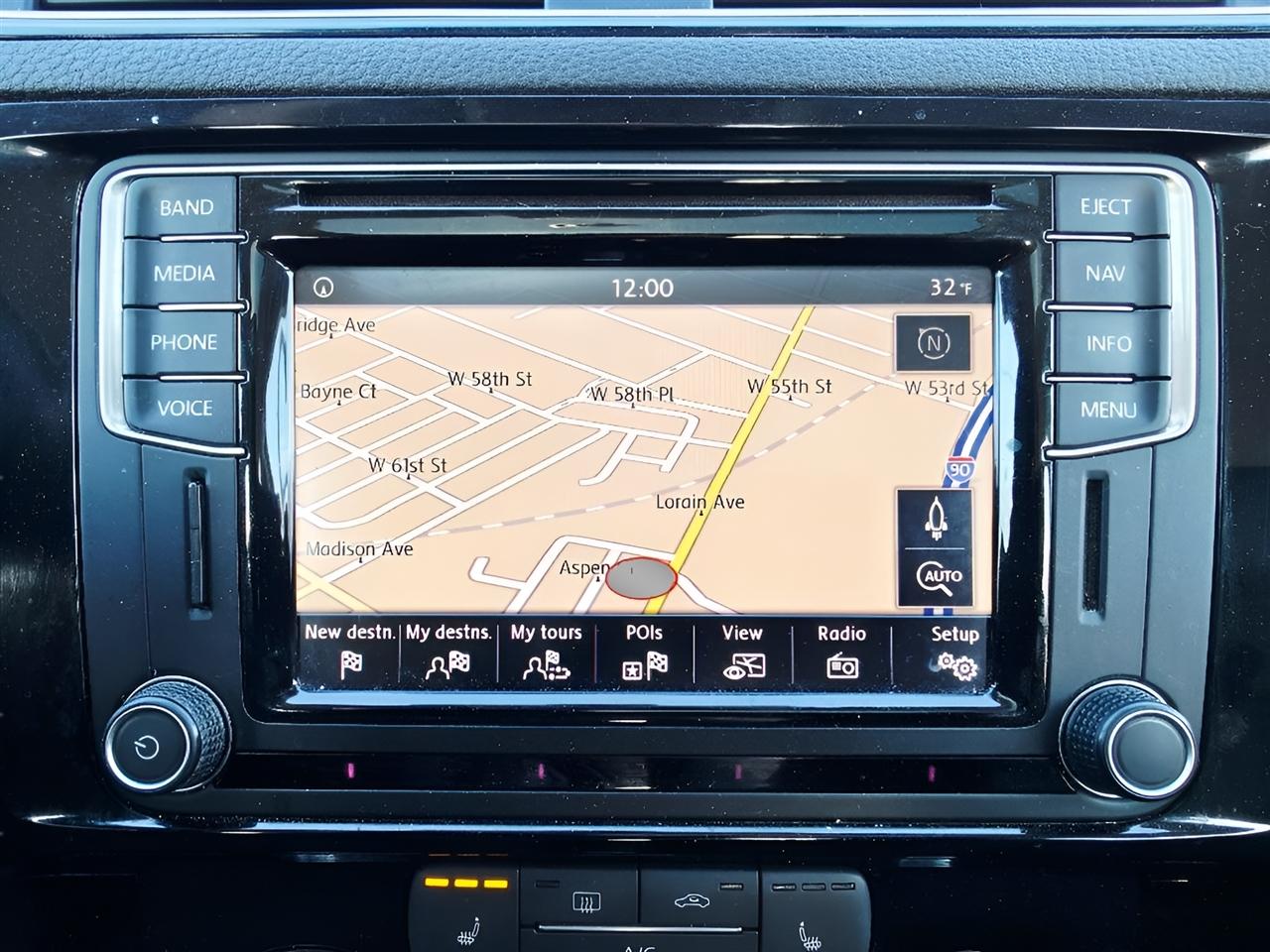 Volkswagen Jetta SEL 6A 2016