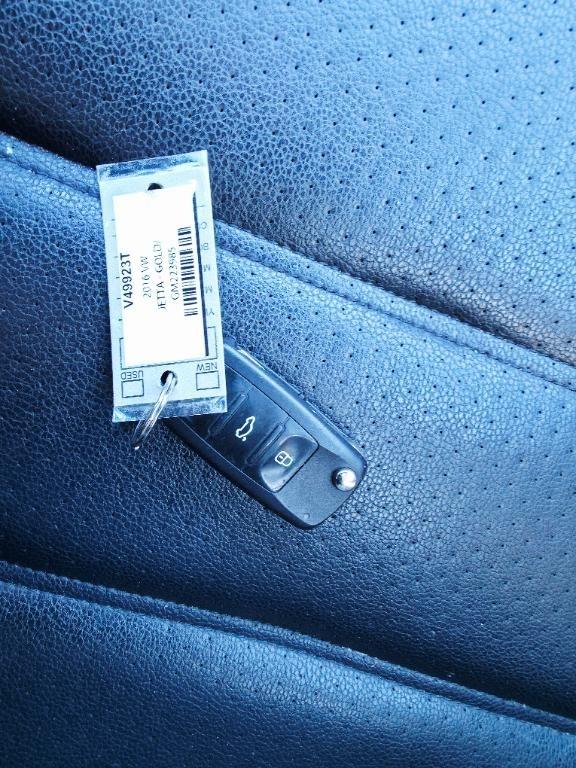 Volkswagen Jetta SEL 6A 2016