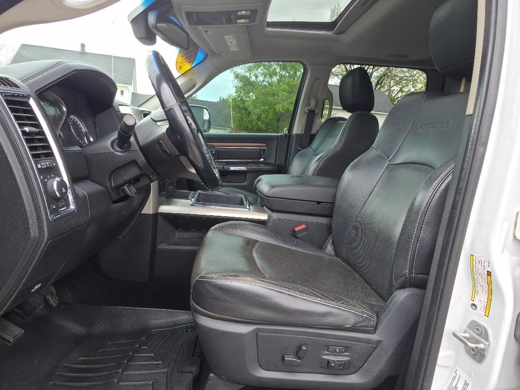 RAM 2500 Laramie Crew Cab SWB 4WD 2014
