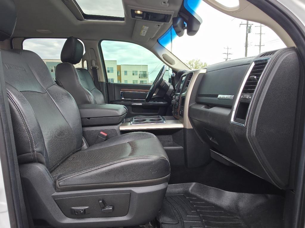 RAM 2500 Laramie Crew Cab SWB 4WD 2014