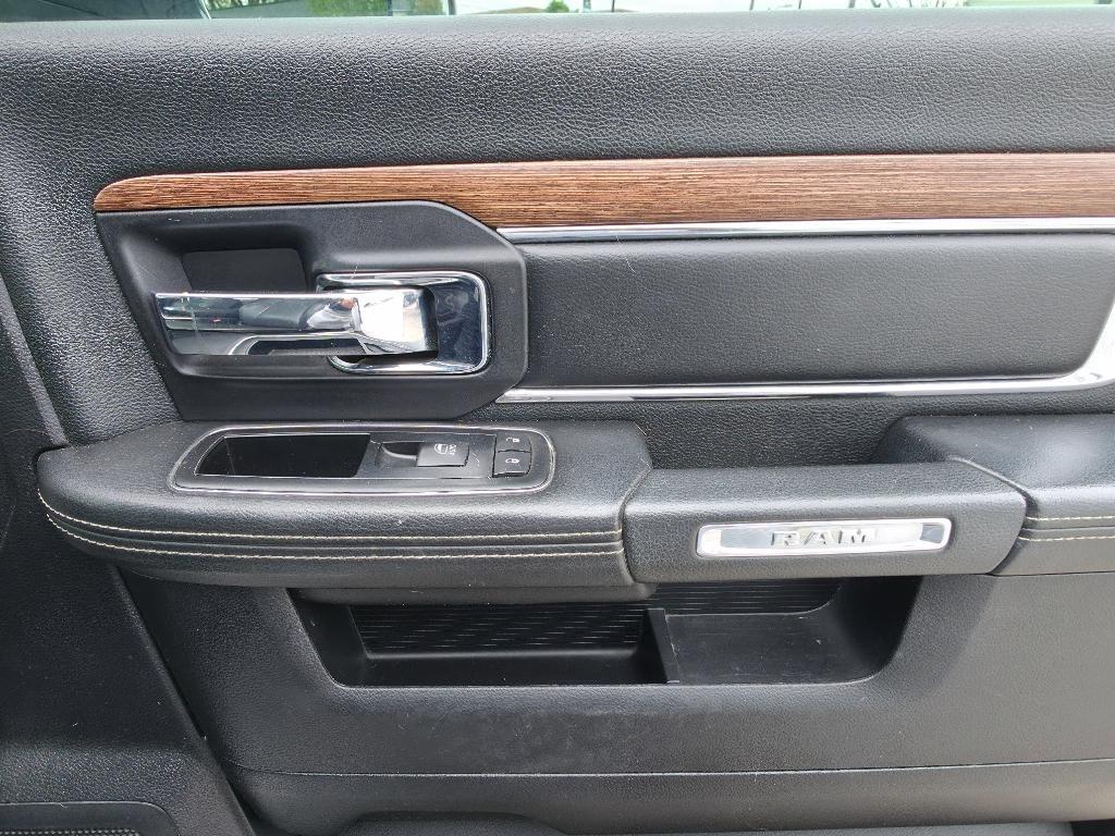 RAM 2500 Laramie Crew Cab SWB 4WD 2014