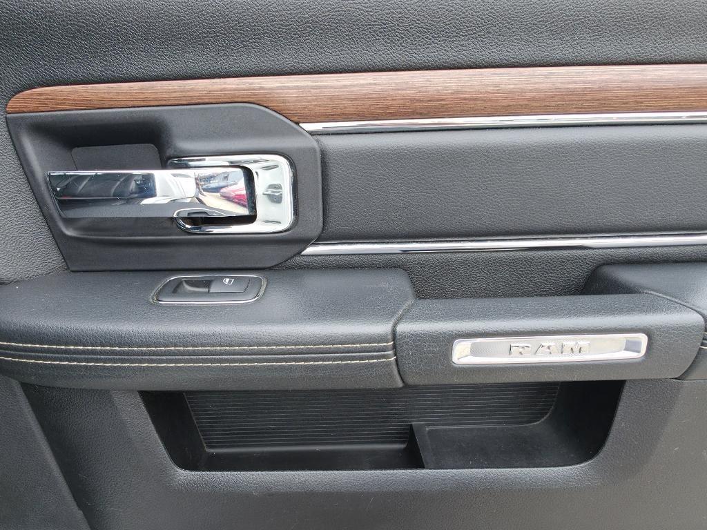 RAM 2500 Laramie Crew Cab SWB 4WD 2014