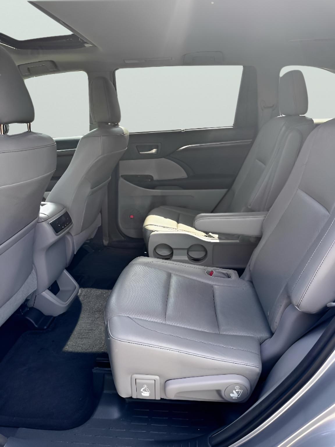 Toyota Highlander Limited AWD V6 2014