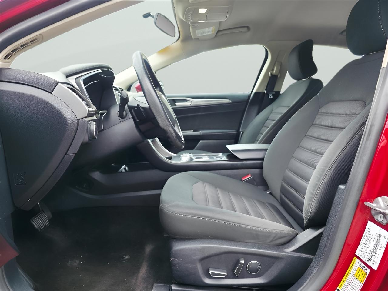 Ford Fusion SE 2017