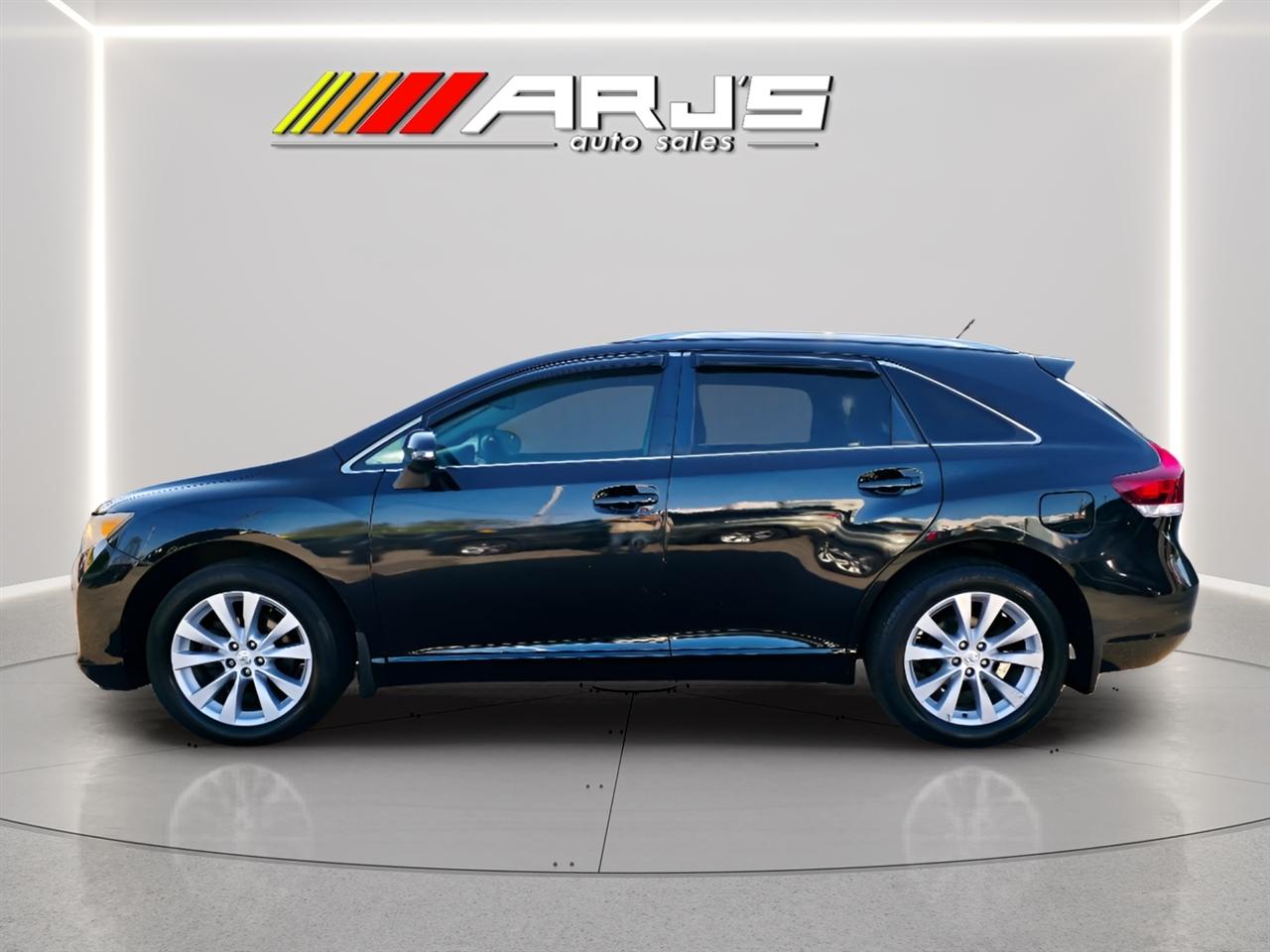 Toyota Venza LE I4 AWD 2013