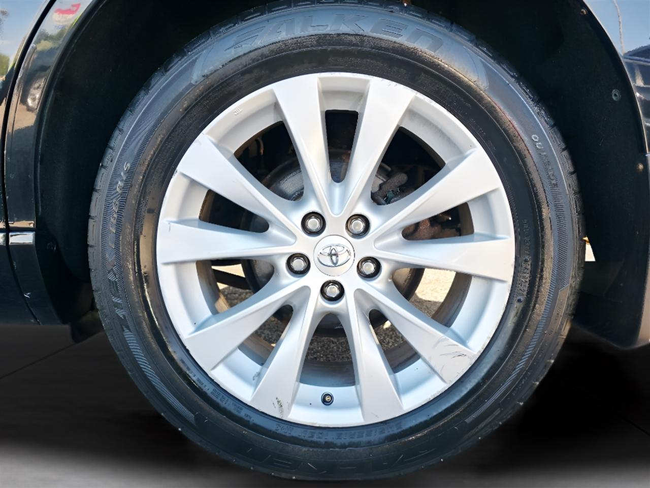 Toyota Venza LE I4 AWD 2013
