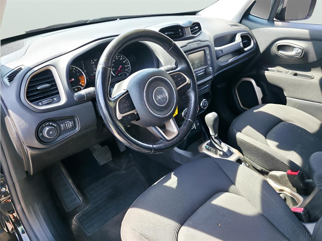 Jeep Renegade Latitude FWD 2015