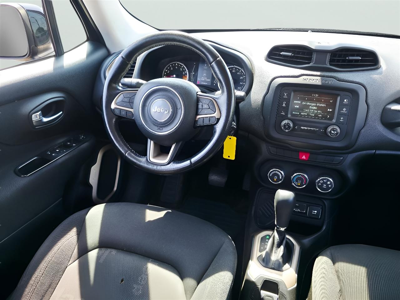 Jeep Renegade Latitude FWD 2015