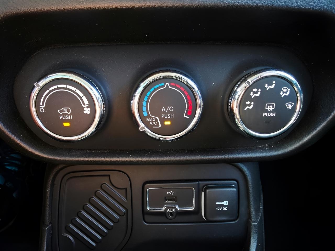 Jeep Renegade Latitude FWD 2015