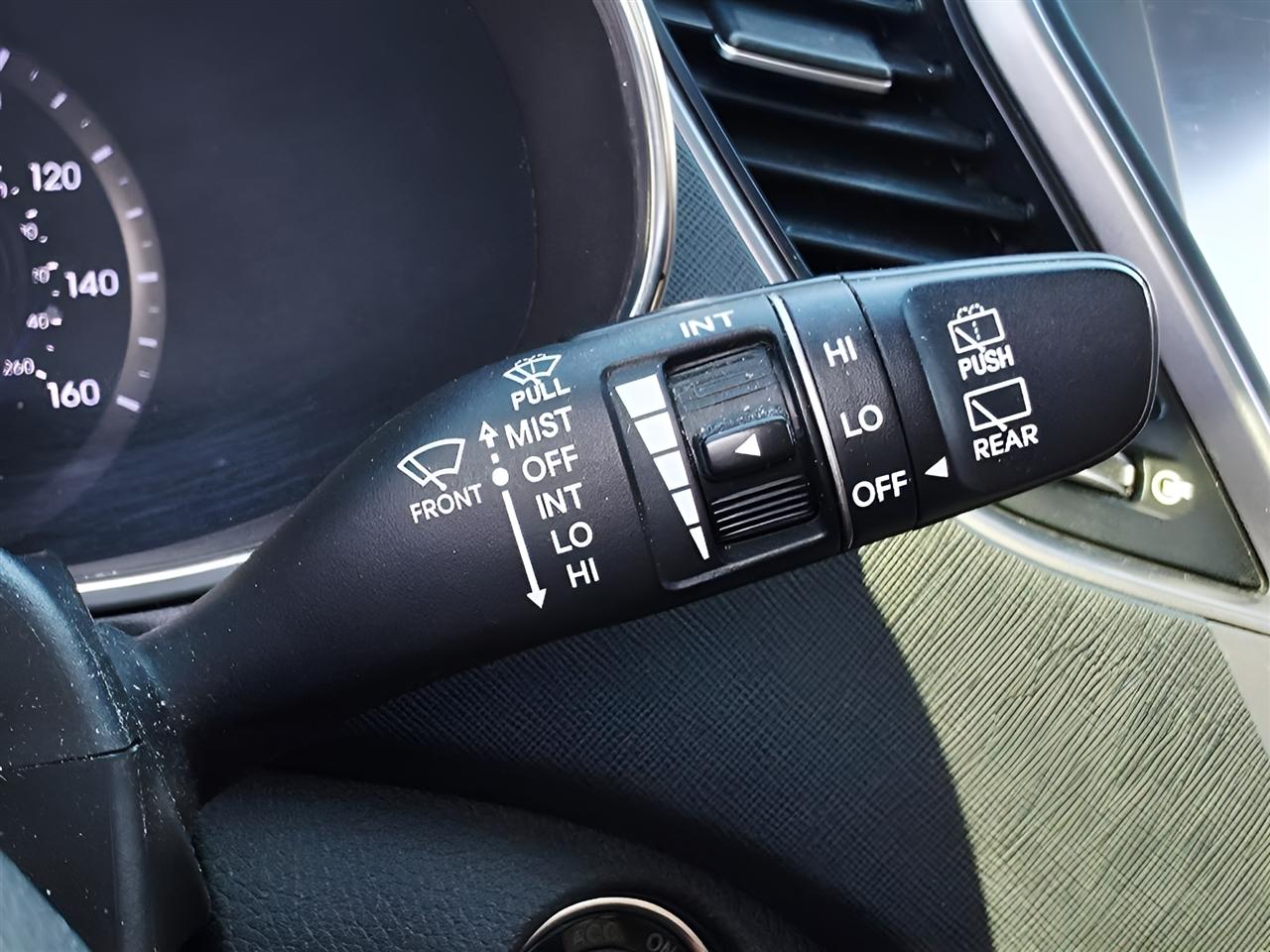 Hyundai Santa Fe Limited FWD 2013