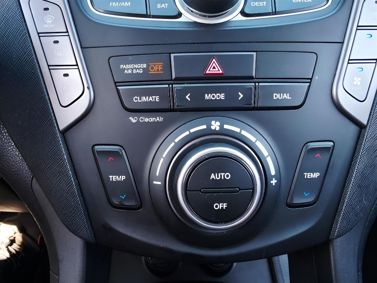 Hyundai Santa Fe Limited FWD 2013