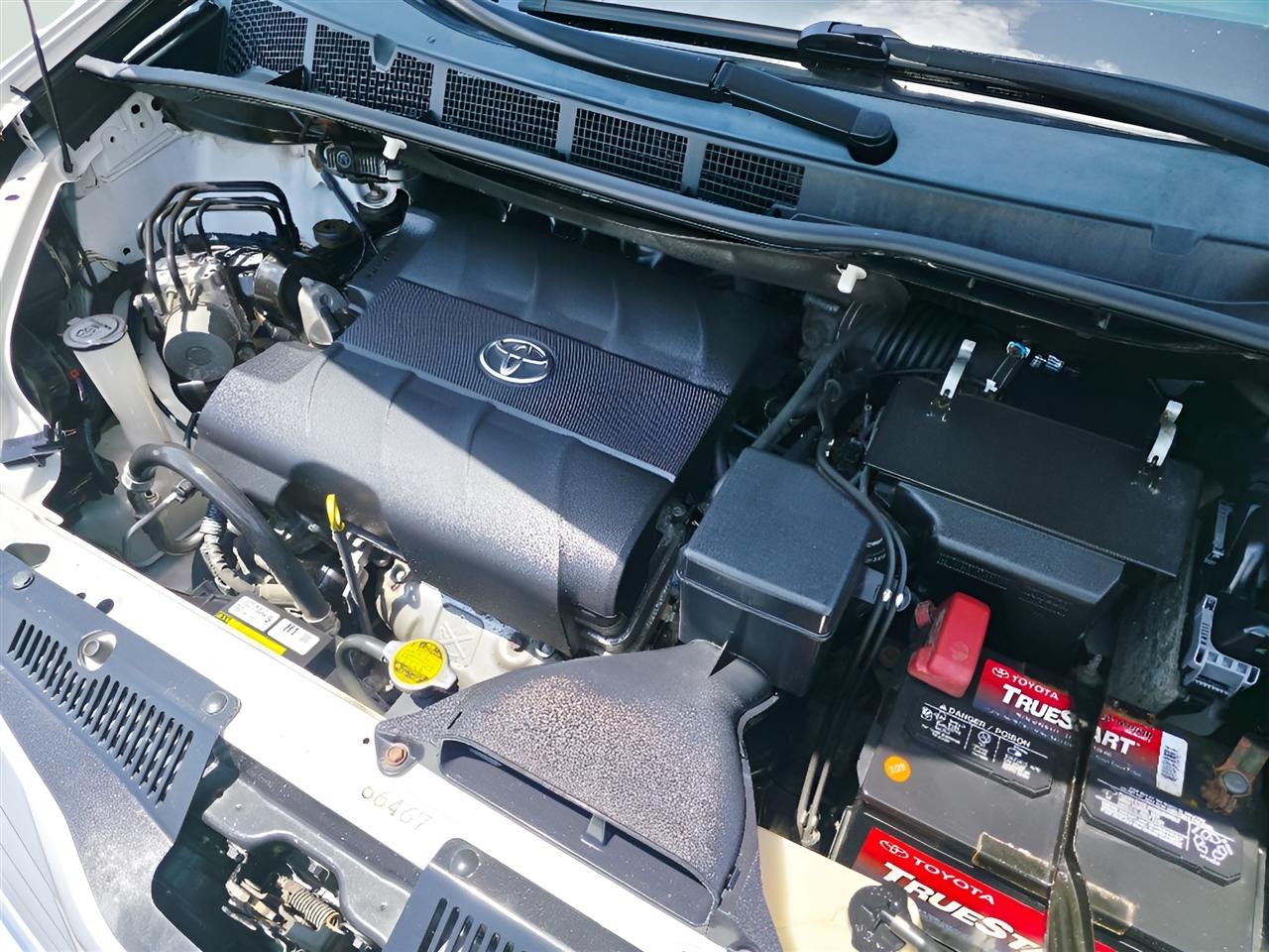 Toyota Sienna XLE FWD 8-Passenger V6 2015