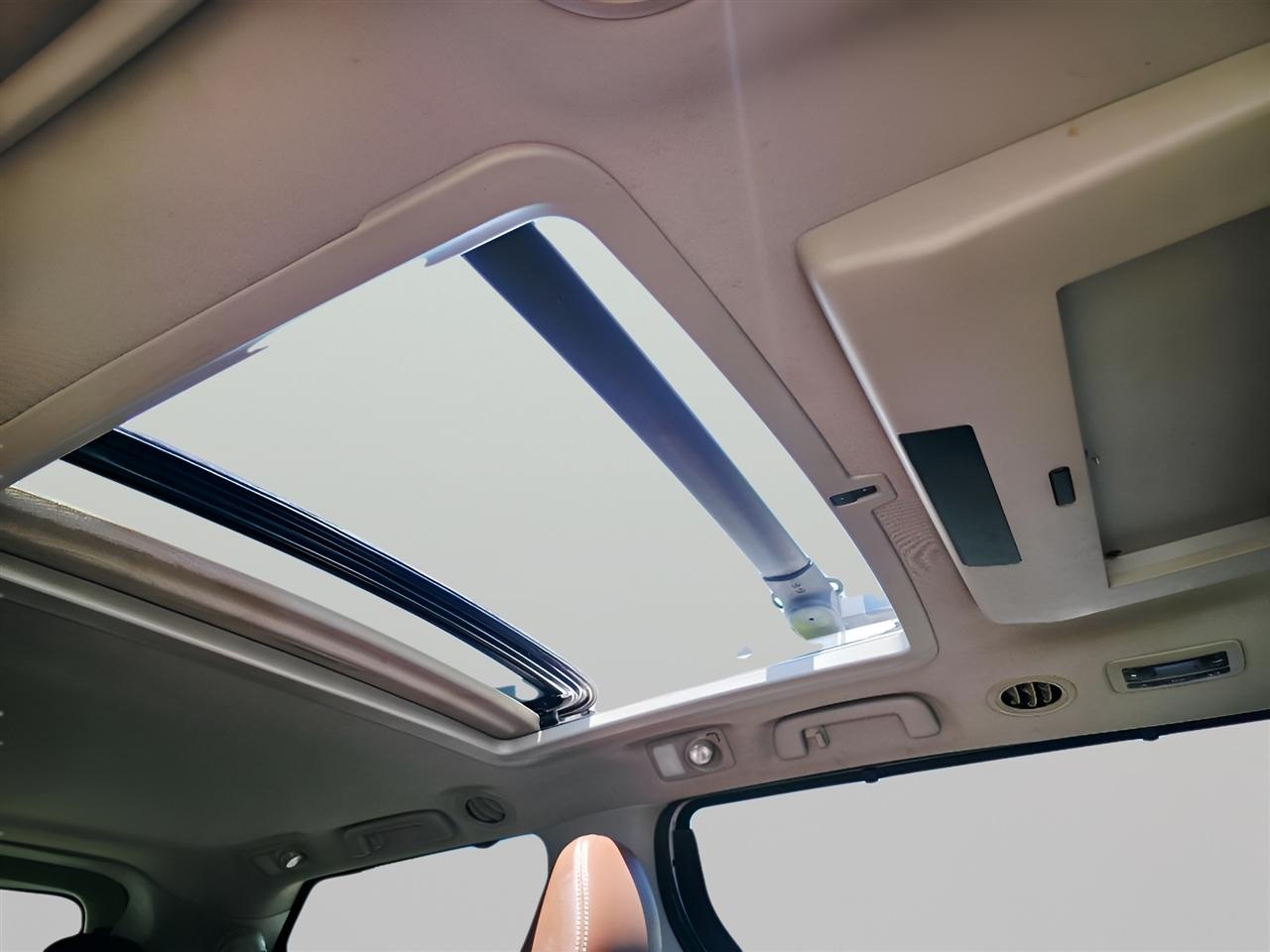 Toyota Sienna XLE FWD 8-Passenger V6 2015
