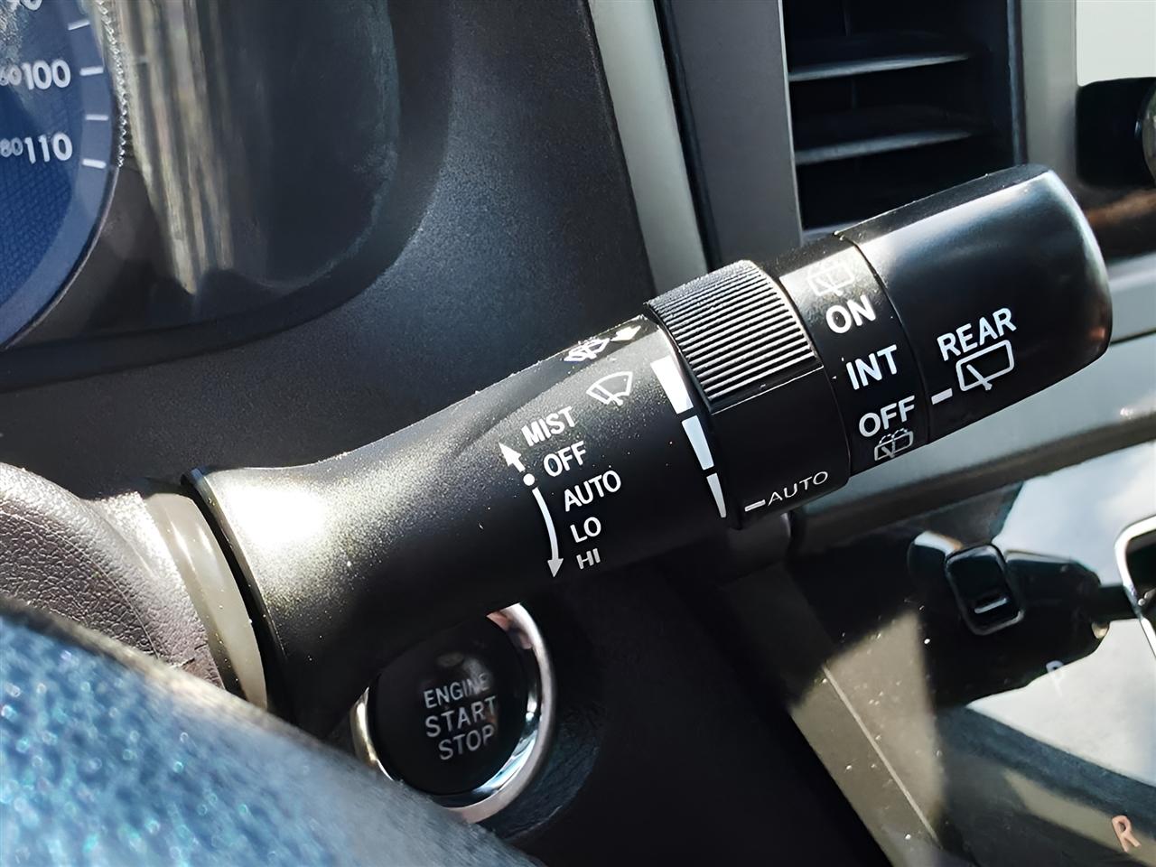 Toyota Sienna XLE FWD 8-Passenger V6 2015