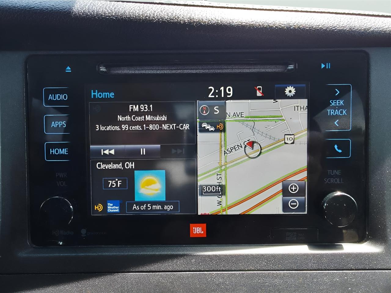 Toyota Sienna XLE FWD 8-Passenger V6 2015