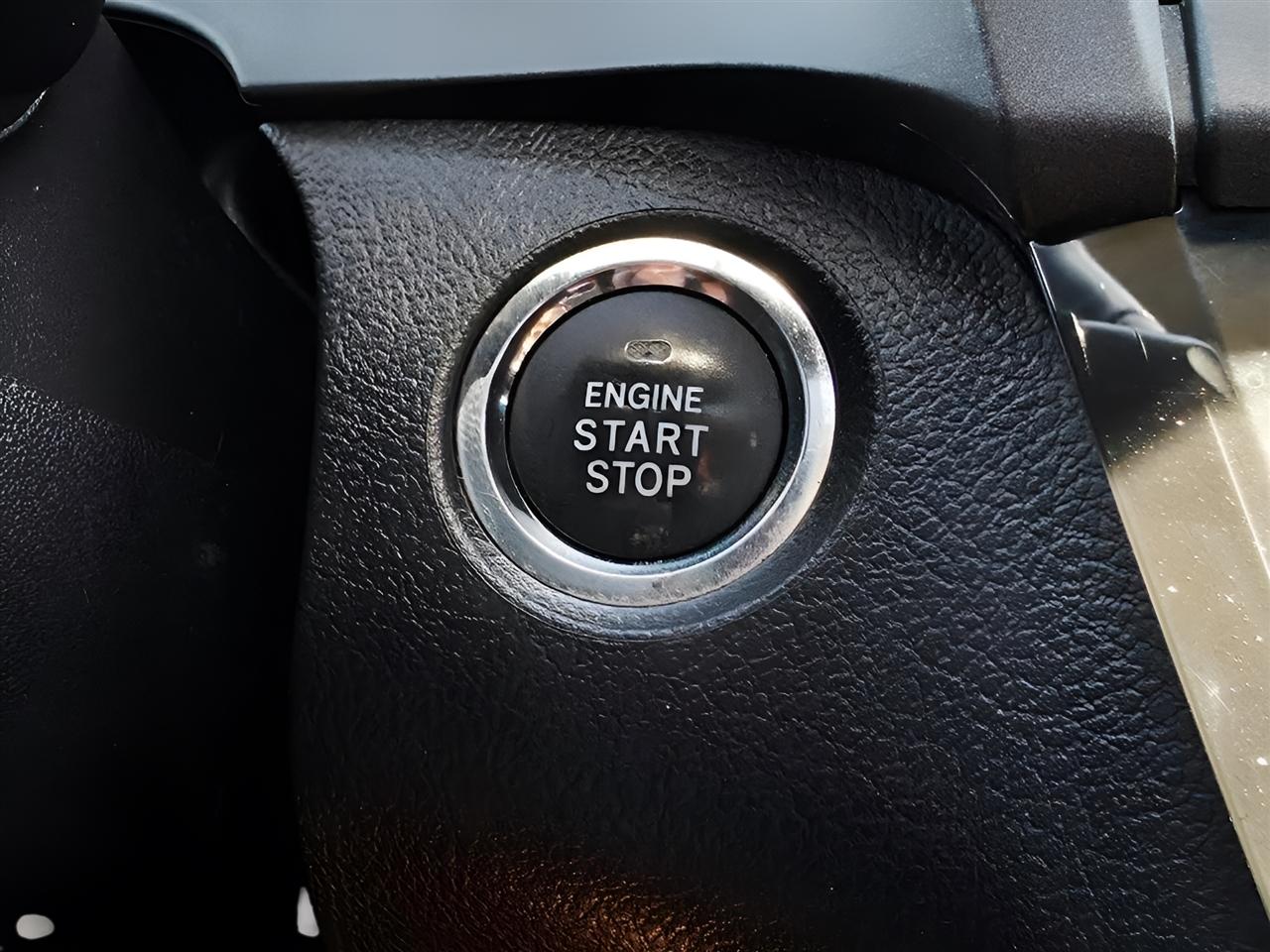 Toyota Sienna XLE FWD 8-Passenger V6 2015