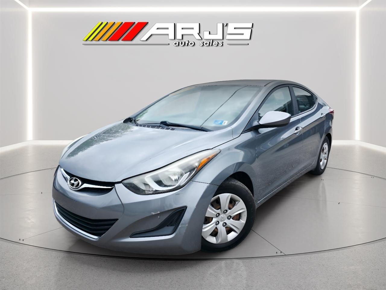 Hyundai Elantra SE 6AT 2016