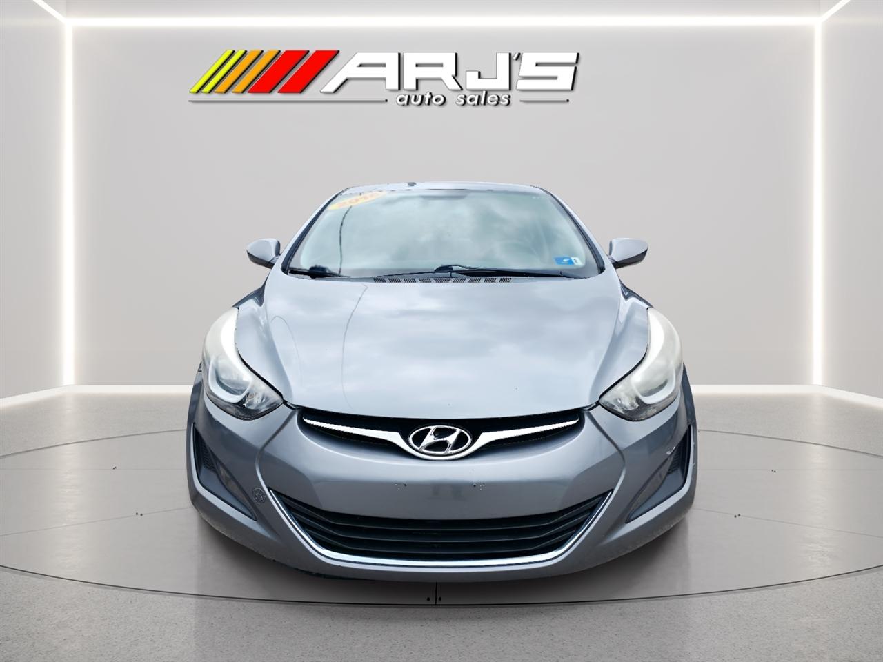 Hyundai Elantra SE 6AT 2016