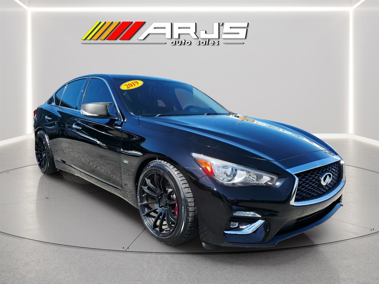 Infiniti Q50 3.0t LUXE AWD 2019