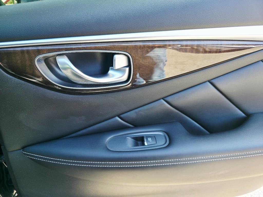 Infiniti Q50 3.0t LUXE AWD 2019