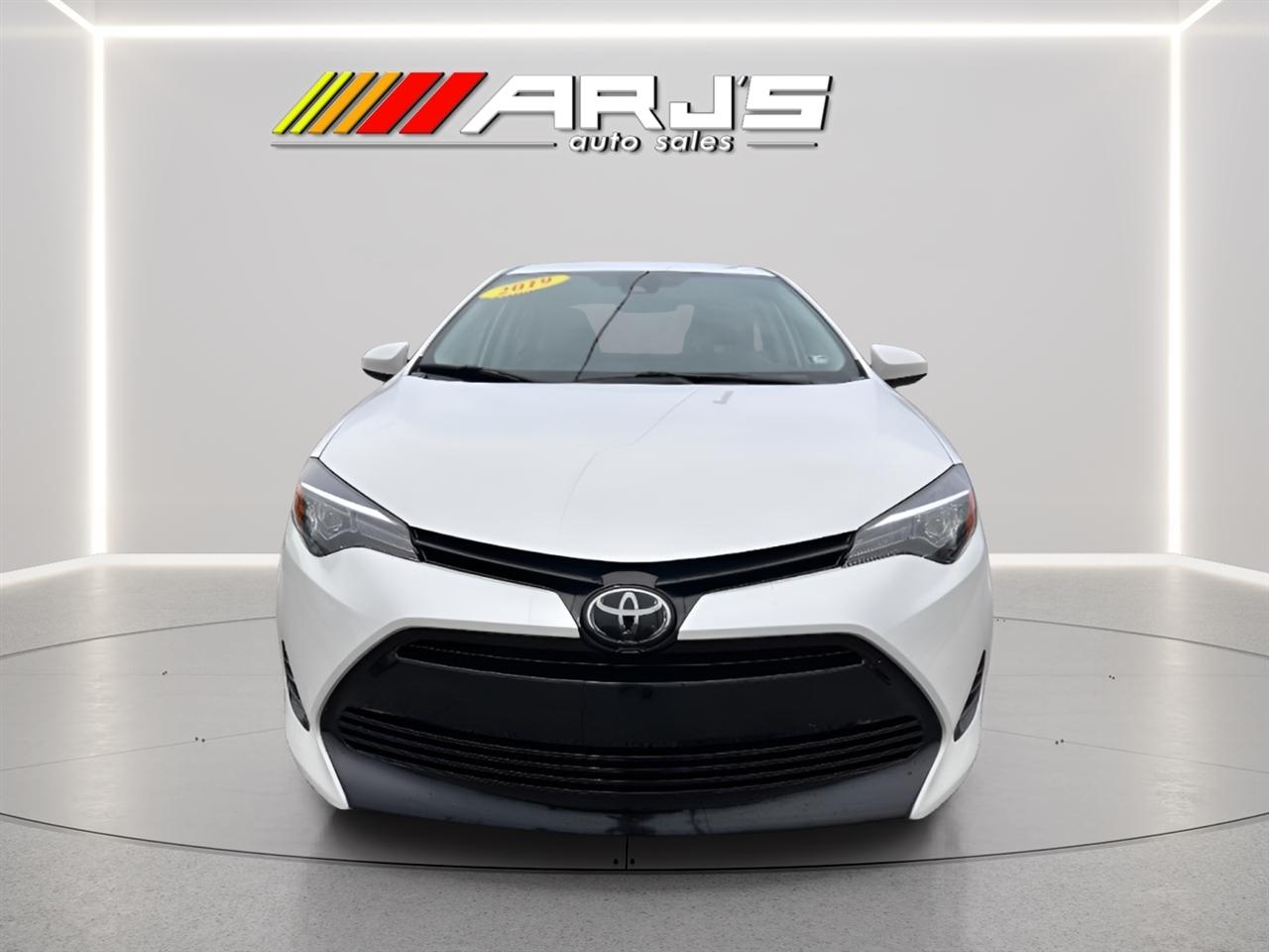 Toyota Corolla XLE CVT 2019