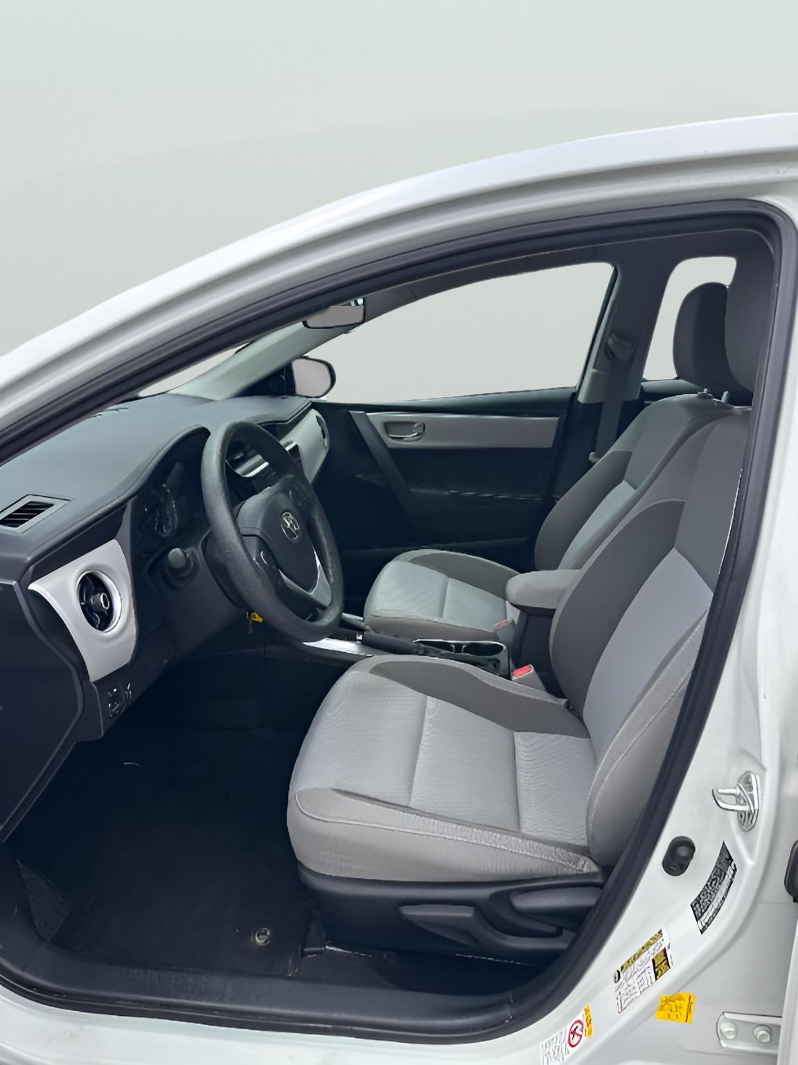 Toyota Corolla XLE CVT 2019