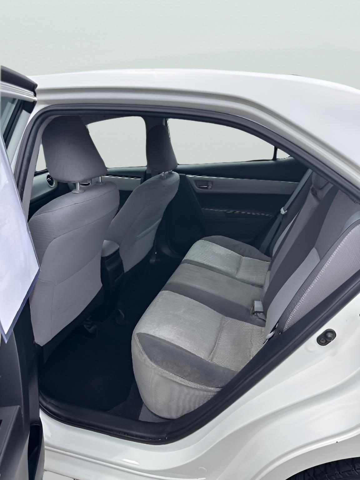 Toyota Corolla XLE CVT 2019