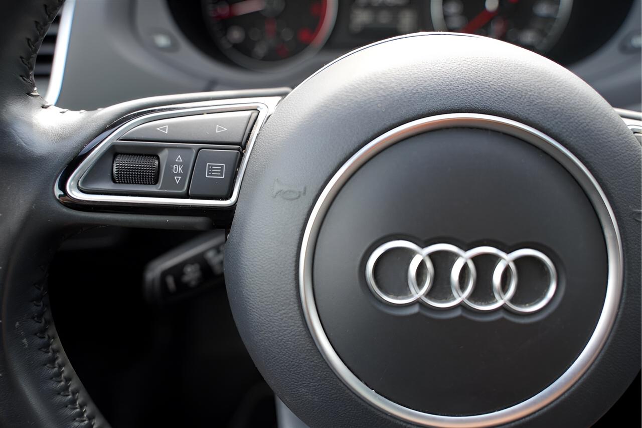 Audi Q3 Premium Plus quattro 2018