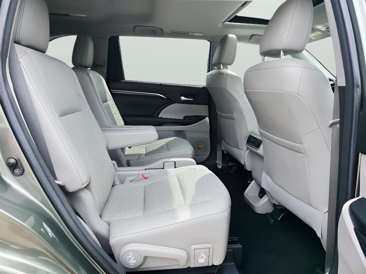 Toyota Highlander Limited AWD V6 2015