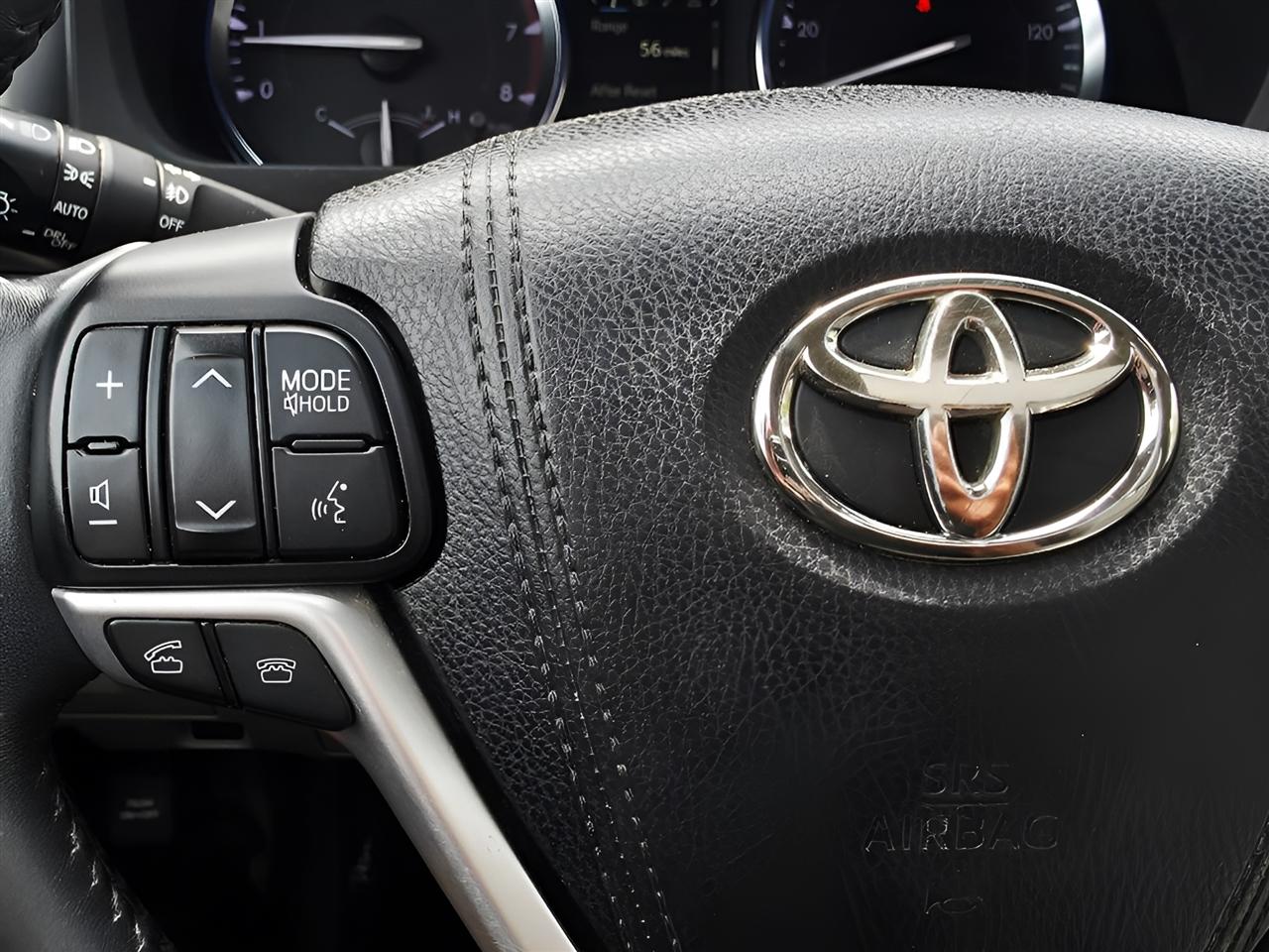 Toyota Highlander Limited AWD V6 2015