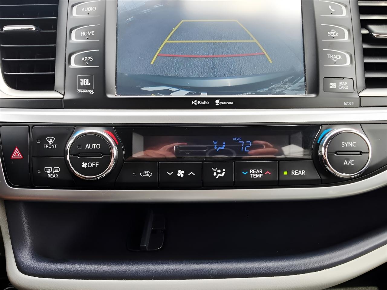 Toyota Highlander Limited AWD V6 2015