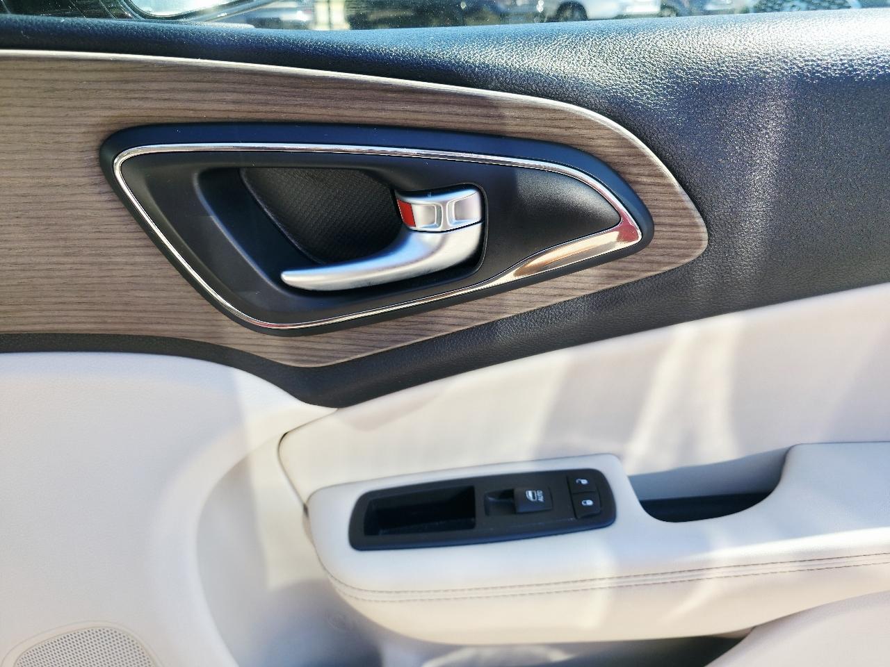 Chrysler 200 C AWD 2015