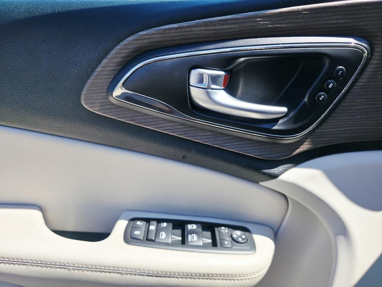 Chrysler 200 C AWD 2015