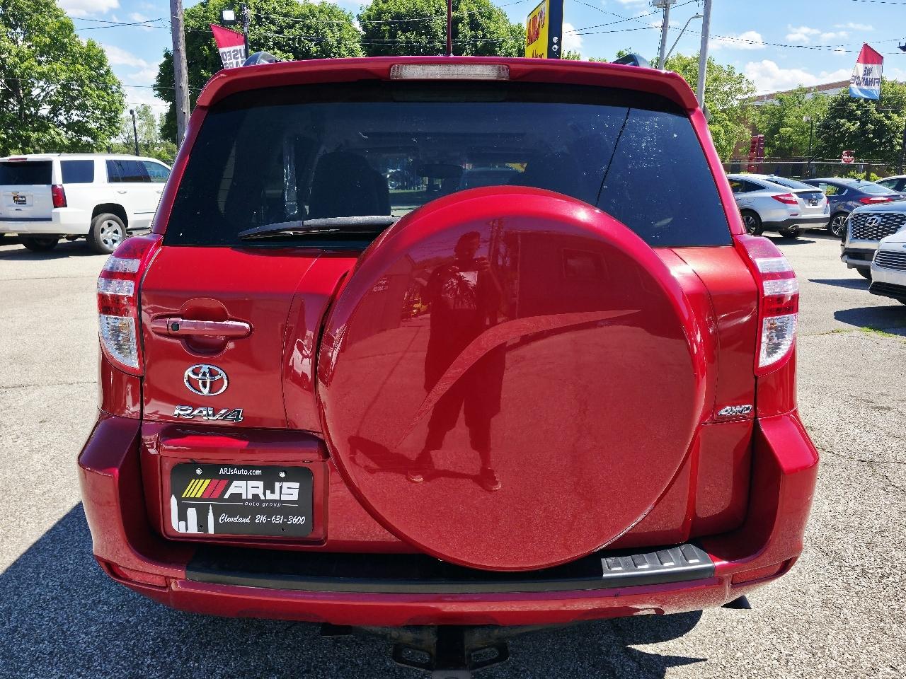 Toyota RAV4 Limited I4 4WD 2012