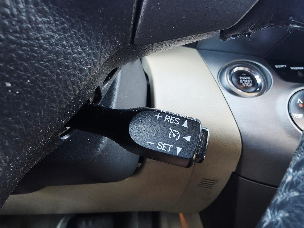 Toyota RAV4 Limited I4 4WD 2012