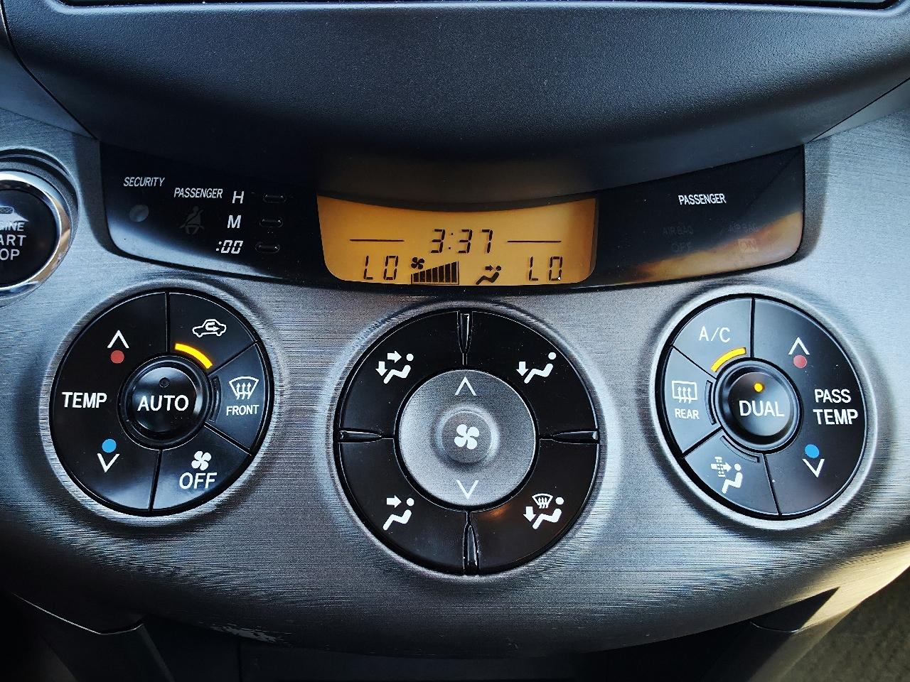 Toyota RAV4 Limited I4 4WD 2012