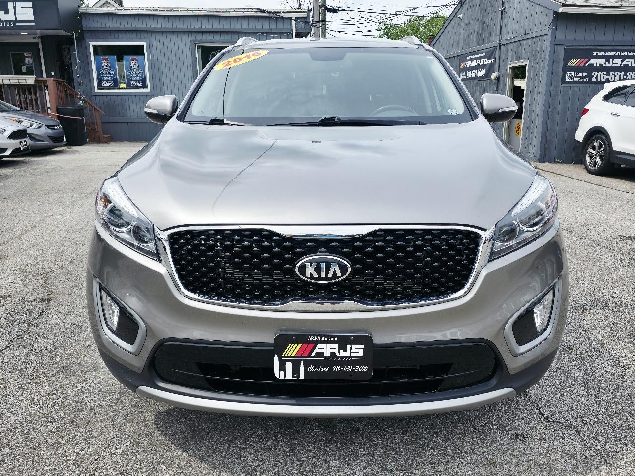 Kia Sorento EX V6 2WD 2016