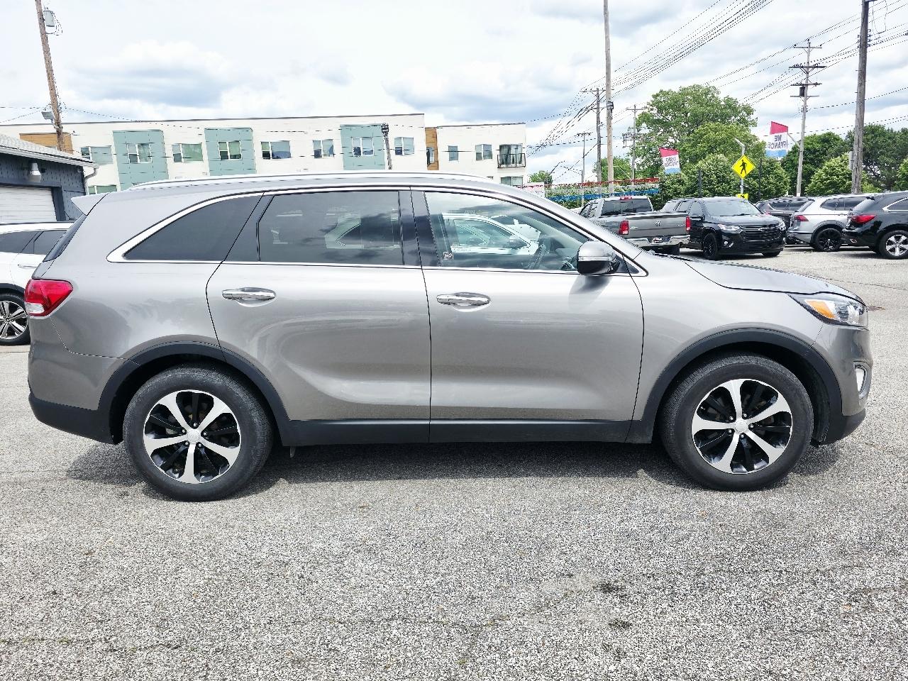Kia Sorento EX V6 2WD 2016